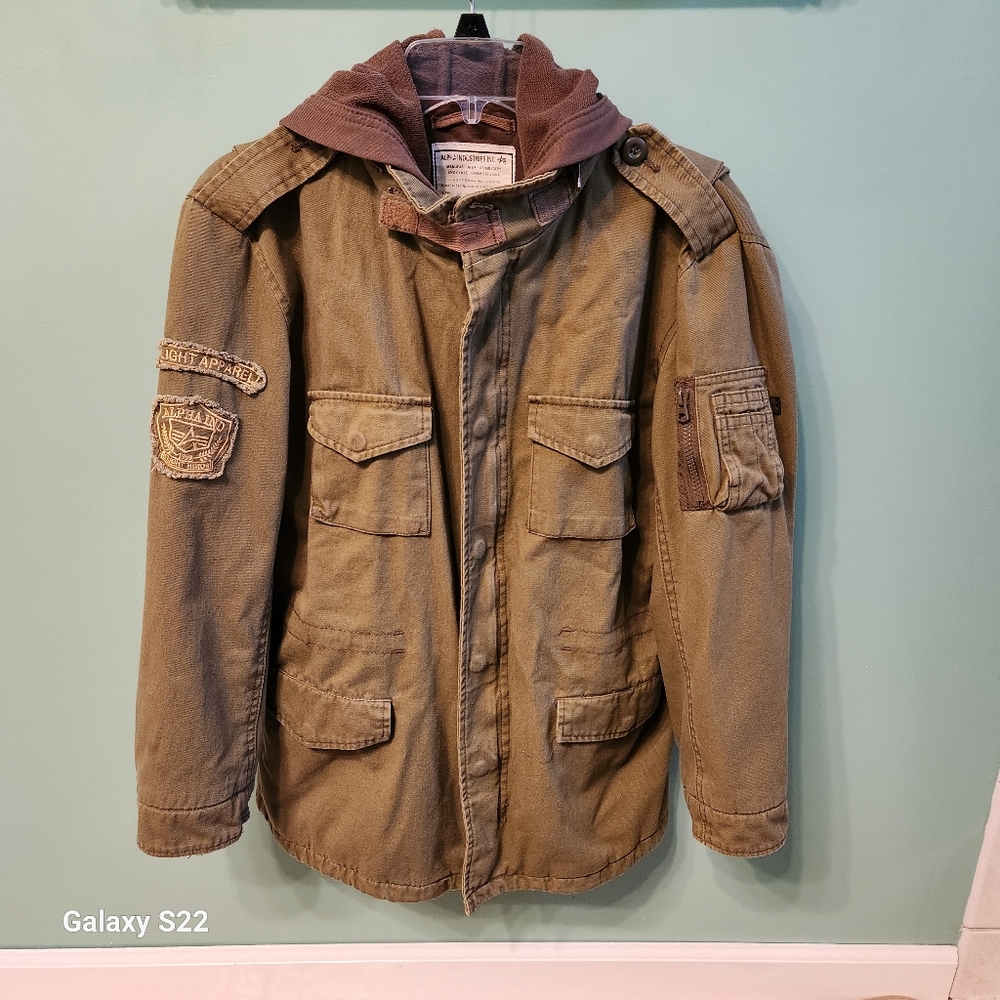 Alpha Industries boys military flight jacket, size 10-12 y medium
